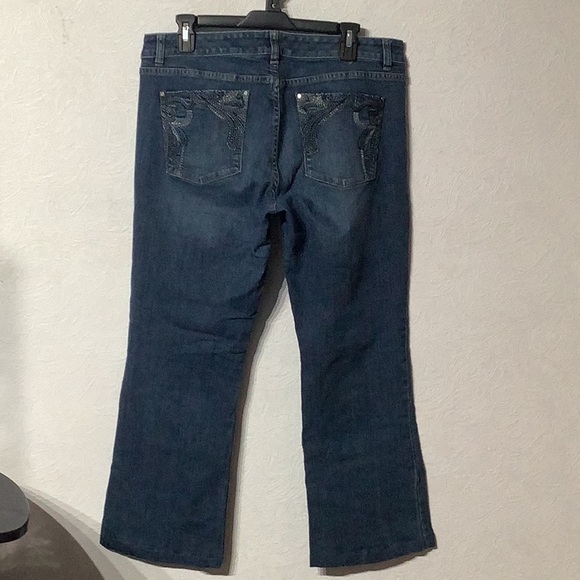 White House Black Market - Sz 12 - bootleg - professional hemmed to 27 length - Picture 5 of 11